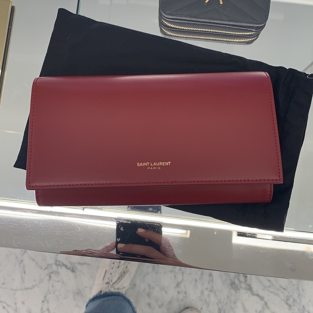 Saint Laurent Wallet on Chain